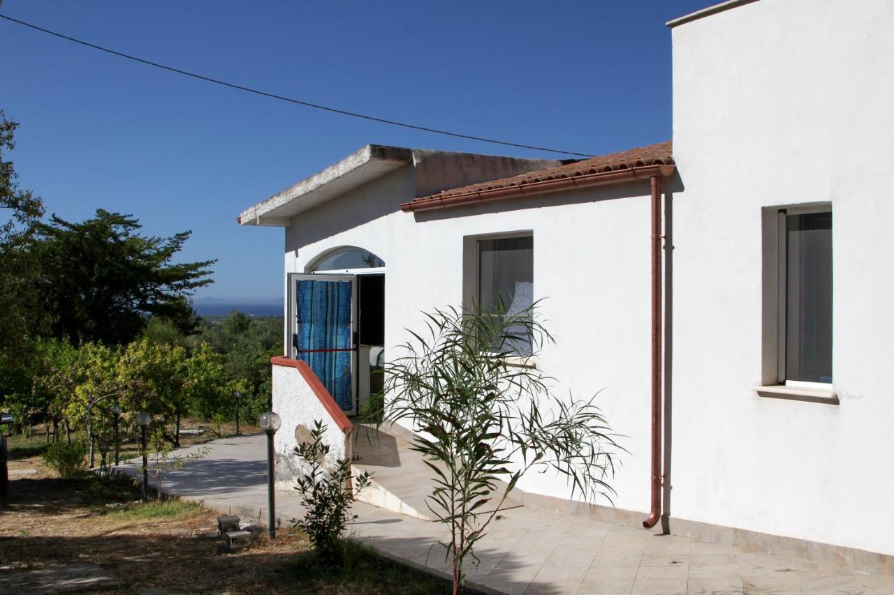 Gasthaus Filoxenia Di Umberto Sassari Exterior foto