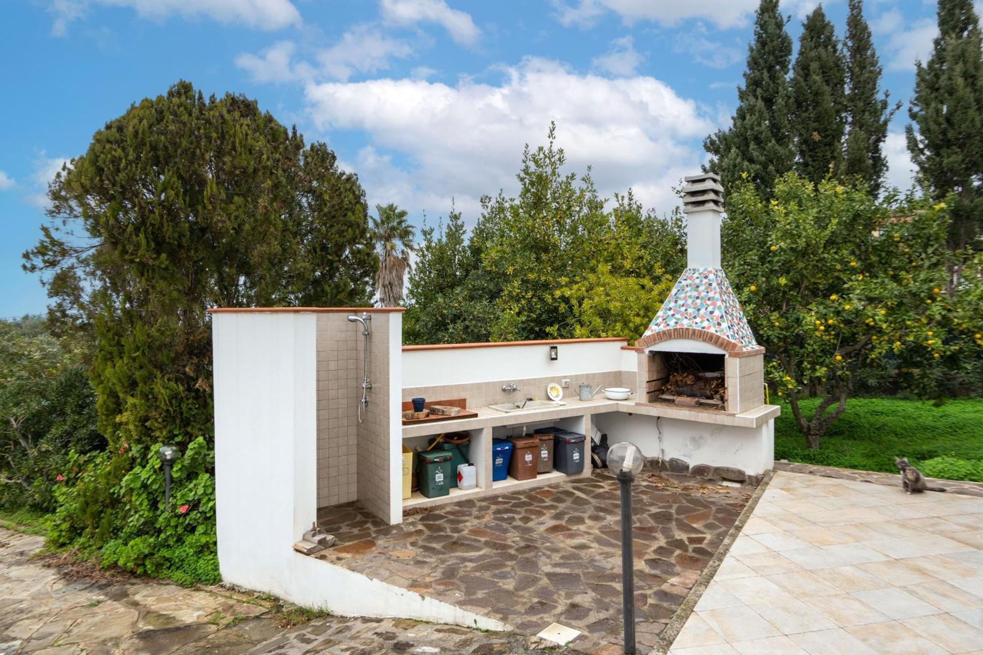 Gasthaus Filoxenia Di Umberto Sassari Exterior foto